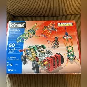 KNEX building set